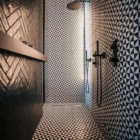 Lit D'art Exclusive Boutique Готель Антверпен