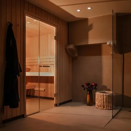Готель Lit D'art Exclusive Boutique 4*